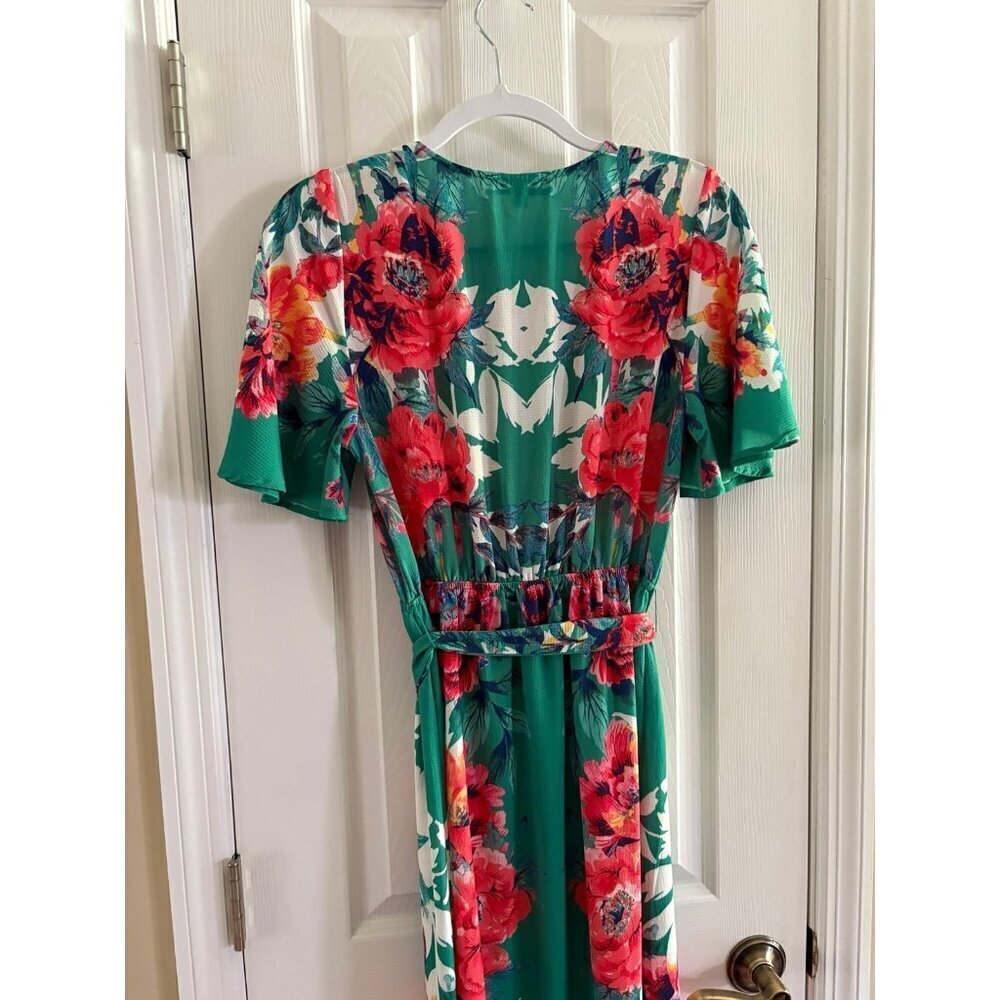 Lulu’s Green Floral Maxi Dress - Picture 4 of 6